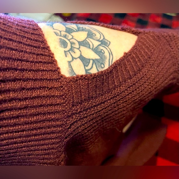 ❤️NWT❤️Sweater, Shoulder-less long lightweight 🌺 women’s size Large - Picture 16 of 16